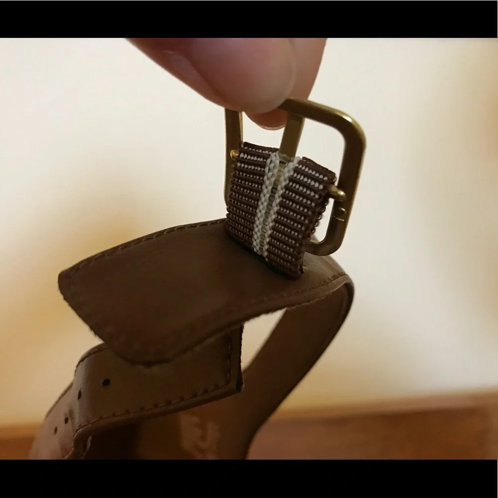 American Eagle Brown Wedges - Picture 4 of 8